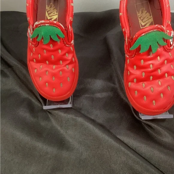 Vans Strawberry Themed Kids Shoes Side Kids 12.0 - Picture 2 of 7